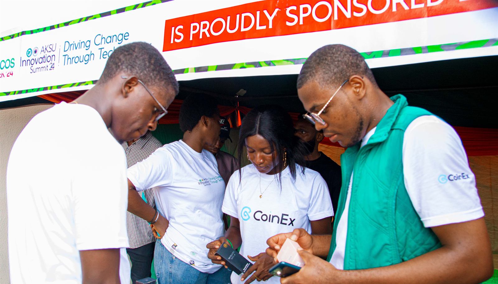 Students at a sponsor's booth
